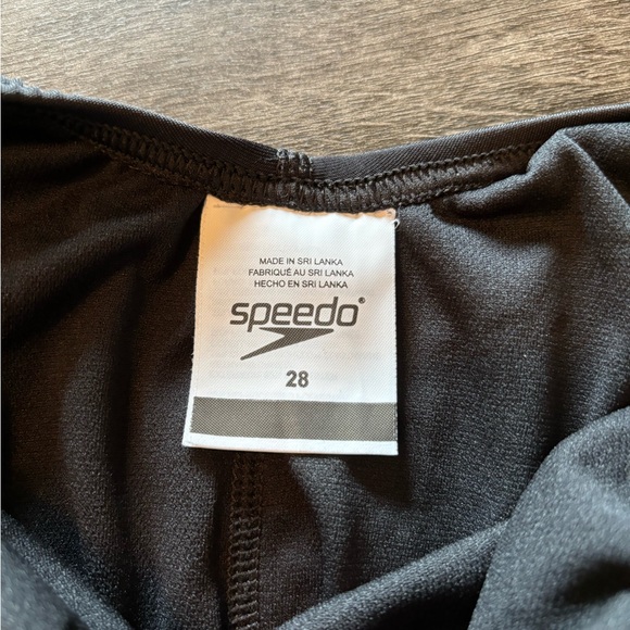 Black Speedo One-Piece Swimsuit size 28 - Picture 4 of 7